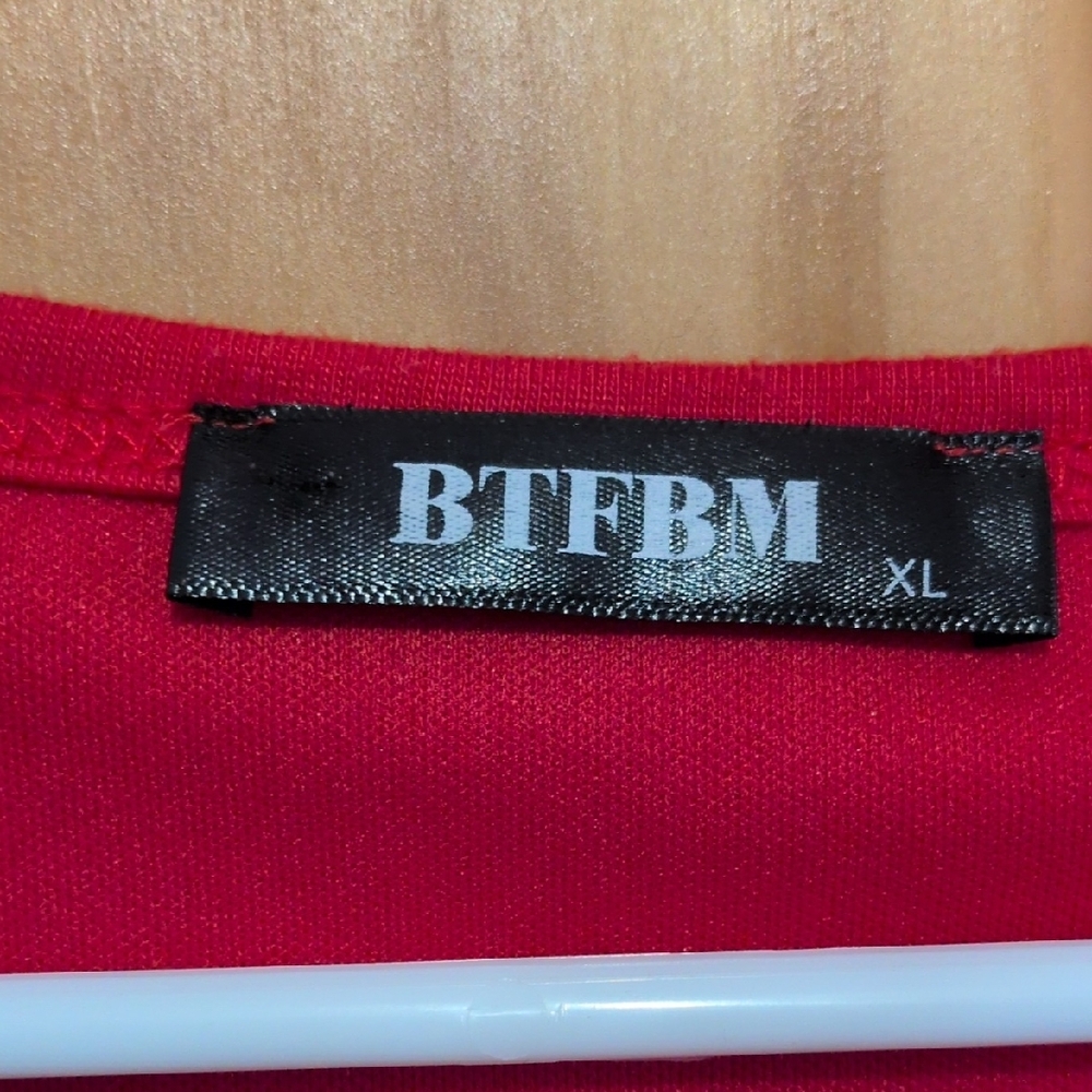 Vibrant Red Sleeveless Mini Dress - Picture 2 of 3